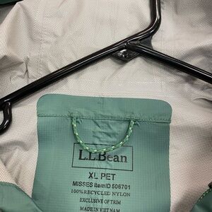 L.L. Bean Women's Trail Model Rain Jacket